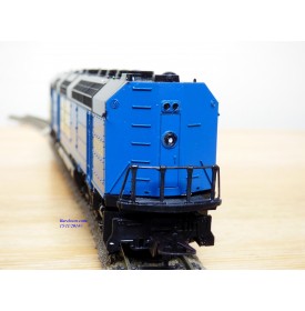Lima Golden Series 149762 G,  coffret 1 loco et 3 voitures CN  Viarail  Neuf   BO