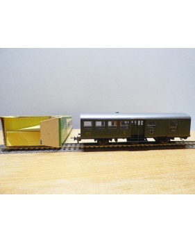 FLEISCHMANN 1443, voiture à 3 essieux mixte  B4 Dtm fourgon / 2 Cl. SNCF BO