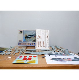 ARII  A326 600, intercepteur japonais MITSUBISHI  J2M  RAIDEN  ( JACK )  neuf  BO  1/48 