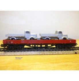Märklin 4515 . 3,  wagon plat à bogies chargé de 2 camions Mercedes 3500 gris DB  BO