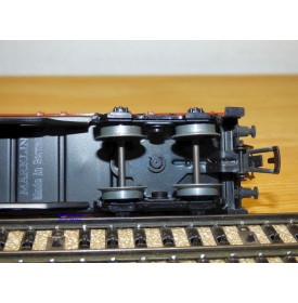 Märklin 4515 . 3,  wagon plat à bogies chargé de 2 camions Mercedes 3500 gris DB  BO