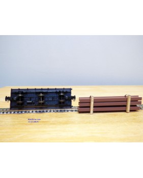 BEMO  2011 816, wagon plat 3 essieux  avec chargement de poutrelles métalliques DB  BO   HOe