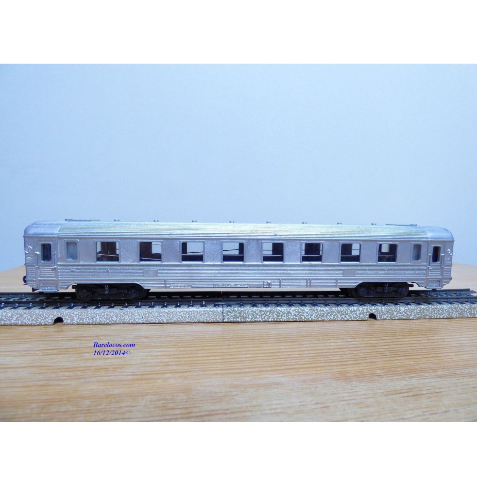 VB  260,  voiture grandes lignes DEV  Inox  mixte 1 / 2 Cl.  SNCF     BO