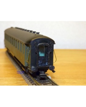 France Trains  226, voiture OCEM à flancs lissesdite inox  à portes sanitaires C 10 SNCF  BO