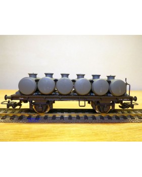 RIVAROSSI  2022,  wagon plat avec 6 citernes  FS   BO