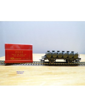 RIVAROSSI  2022,  wagon plat avec 6 citernes  FS   BO