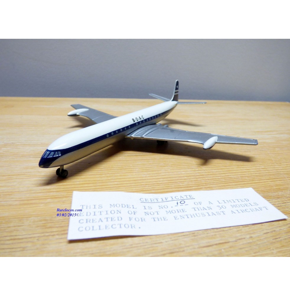 Dinky Toys John Alcott conversion, De Haviland  Comet 4   neuf   BO  