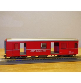 Voiture métallique à portes centrales AB 1157 Rhb BO