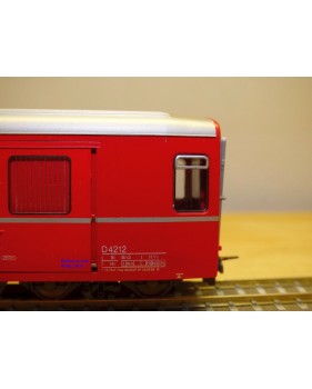 BEMO 3269 122, fourgon à bagages   type D  N° 4212  RHB  BO
