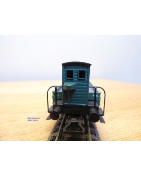 HAG  345 . 14, wagon plat  à guérite  type M6  vert  SBB  BO