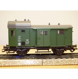 Märklin   4889, fourgon marchandises à guérite  type Pwg 014   neuf  DB