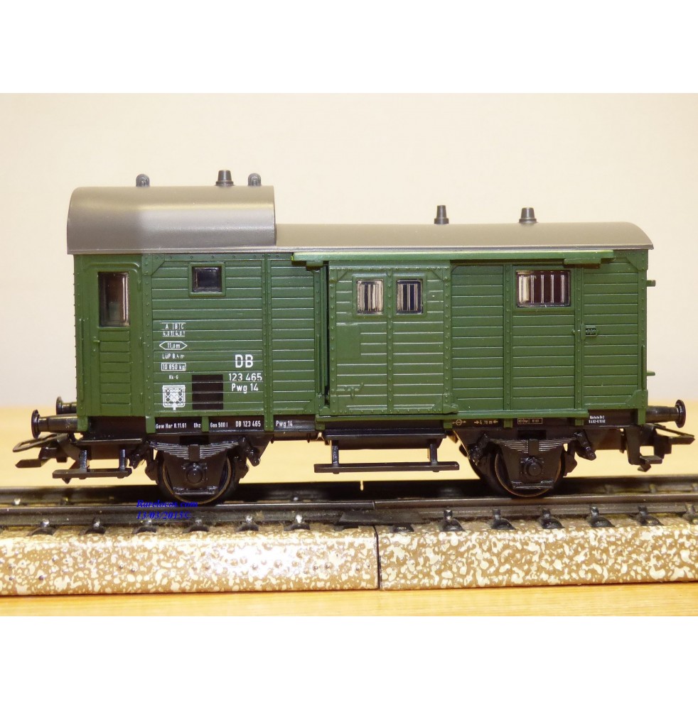 Märklin   4889, fourgon marchandises à guérite  type Pwg 014   neuf  DB