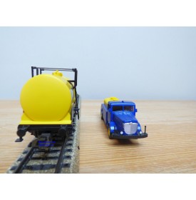 Märklin 46751, coffret  3 wagons citernes OLEX / BP et un camion citerne Büssing Olex   DRG   neuf   BO  