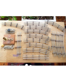 FABRE & MARESCOT ,,??, coffret ETAT : 1 loco 220, 4 voitures, rails et alimentation BO