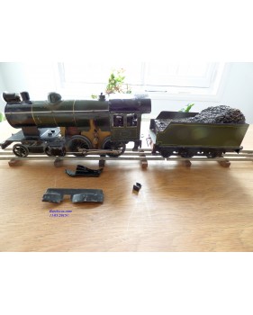 FABRE & MARESCOT  ???, coffret ETAT : 1 loco 220, 4 voitures, rails et alimentation BO