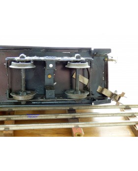 FABRE & MARESCOT  ???, coffret ETAT : 1 loco 220, 4 voitures, rails et alimentation BO