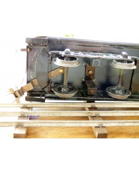 FABRE & MARESCOT  ???, coffret ETAT : 1 loco 220, 4 voitures, rails et alimentation BO