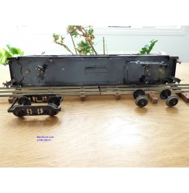 FABRE & MARESCOT  ???, coffret ETAT : 1 loco 220, 4 voitures, rails et alimentation BO