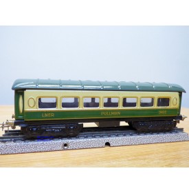 MÄRKLIN   349 E.4,  voiture Pullman  LNER