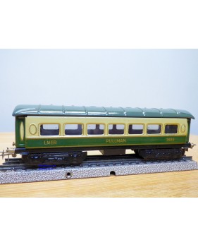 MÄRKLIN   349 E.4,  voiture Pullman  LNER