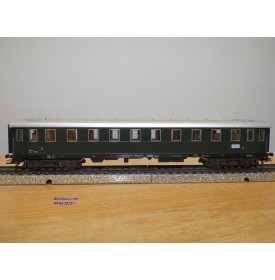 Märklin 4241.10, voiture  grandes lignes 2 Kl.  type B4üh ÖBB  BO