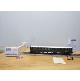 Märklin 4241.10, voiture  grandes lignes 2 Kl.  type B4üh ÖBB  BO