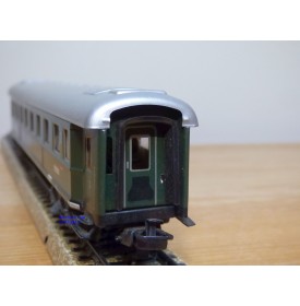 Märklin 4037, voiture  grandes lignes 2 Kl. type B4ü   DB   BO