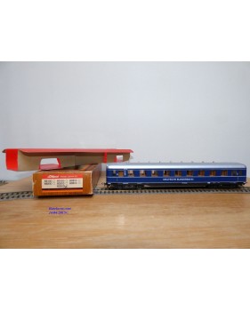 LILIPUT  833 03,  voiture 3 Cl. dite à jupes ( Schürzenwagen  )  Rheingold / Rheinpfeil  DB  BO