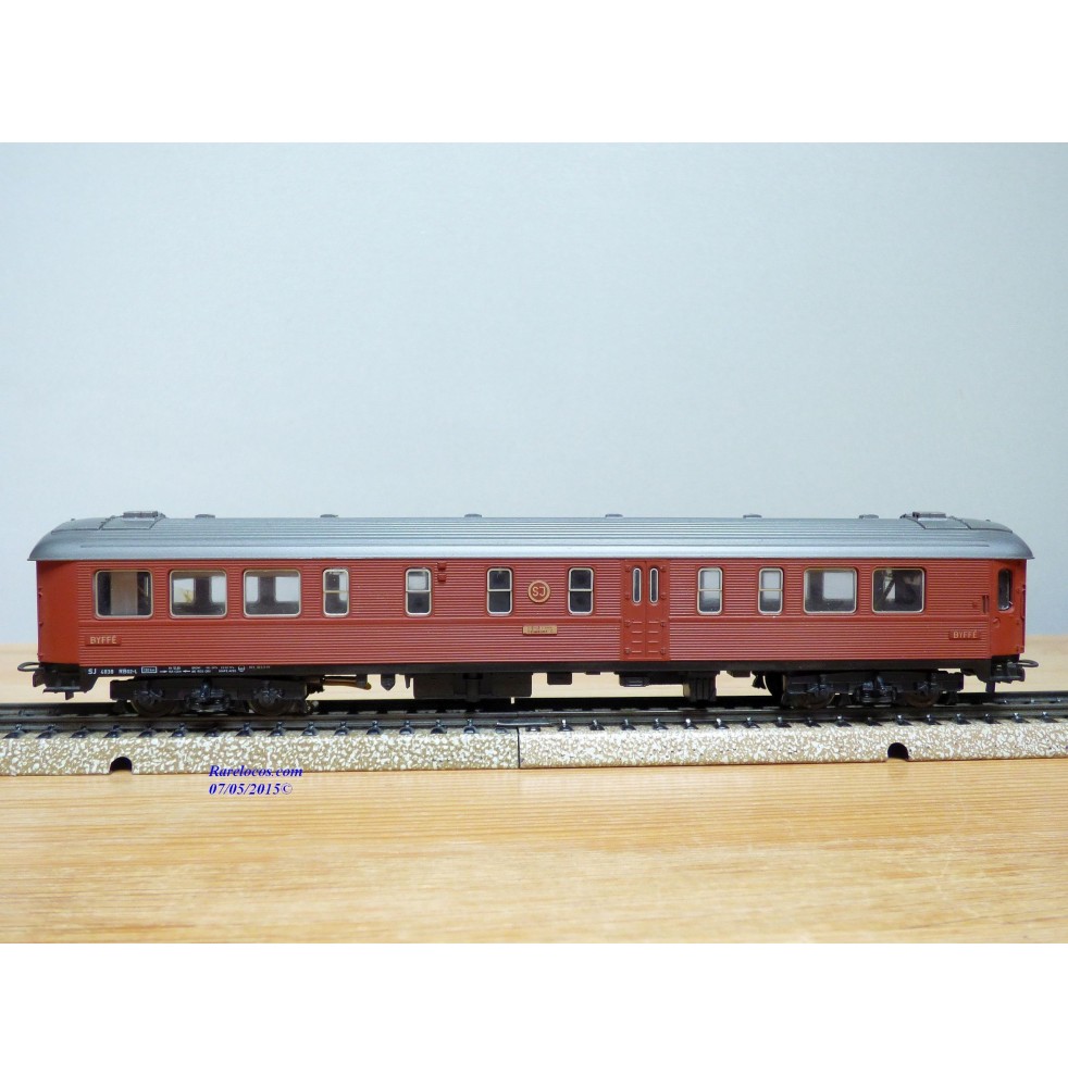 MÄRKLIN 4073.1, voiture restaurant . type R1  SJ  BO