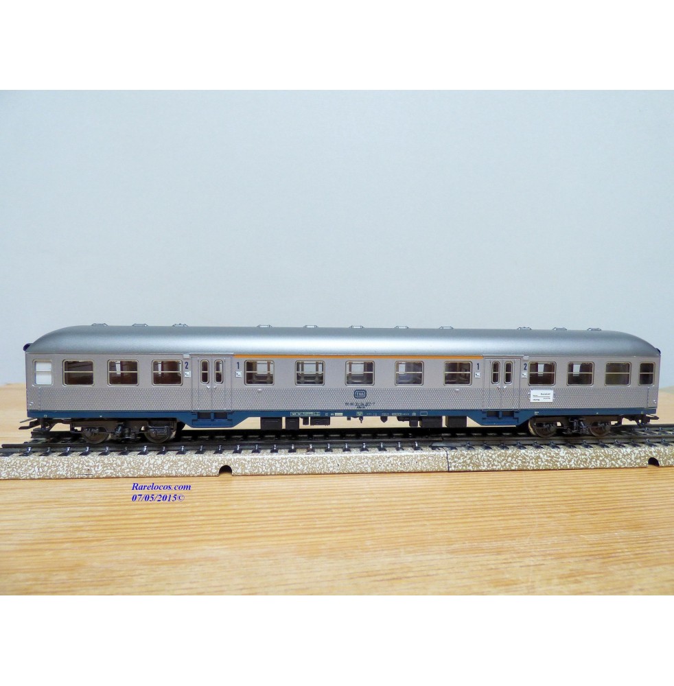 MÄRKLIN 4158, voiture banlieue mixte 1/2 Kl. ABnrzb 704   Silberling  DB    BO