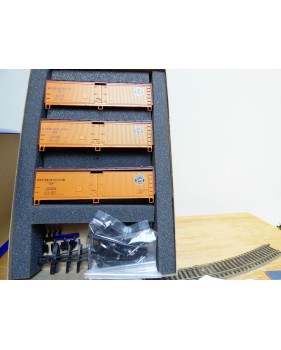 ATHEARN 2303, coffret de 3 wagons glacière ( Ice bunker reefer ) en kit  SP  neuf   BO