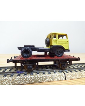 TRIX EXPRESS   3982 ( Rivarossi C X/1  2008 ), wagon tombereau  type Schwerin   DB BO
