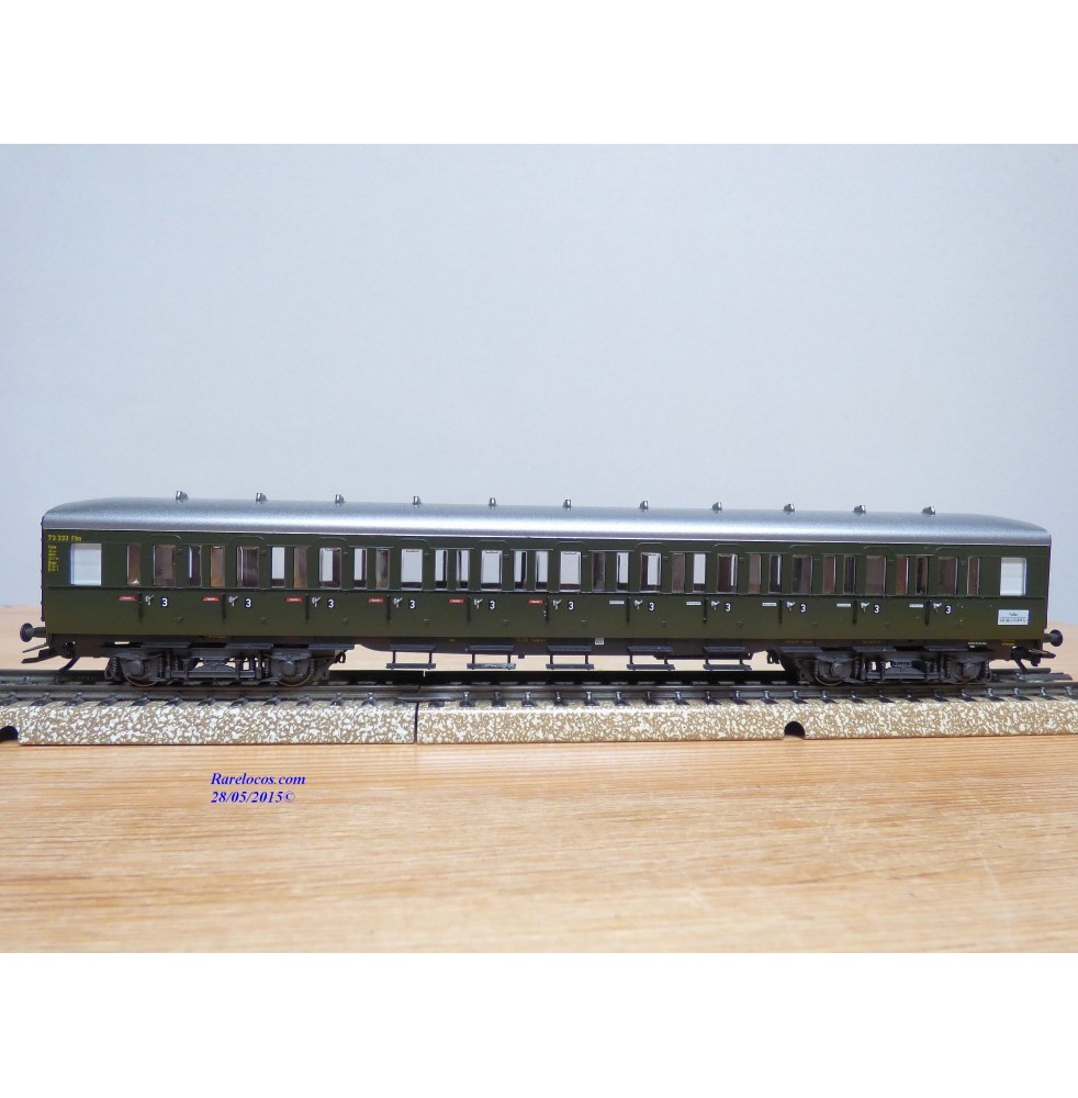 Märklin 43110, voiture  grandes lignes 3 Kl. type C4iw-33  DB   neuf  BO