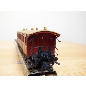 Märklin 4211, voiture  grandes lignes ancienne 3 Kl. type BC4I Wü 00 K.W.St.E.   neuf  BO
