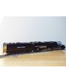 KEY Imports Famous trrains 4020 , loco Mallet  4 8 8 4 ( 2442 ) Big Boy  N° 4022  Union Pacific  ( UP )   BO
