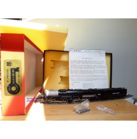 KEY Imports Famous trrains 4020 , loco Mallet  4 8 8 4 ( 2442 ) Big Boy  N° 4022  Union Pacific  ( UP )   BO