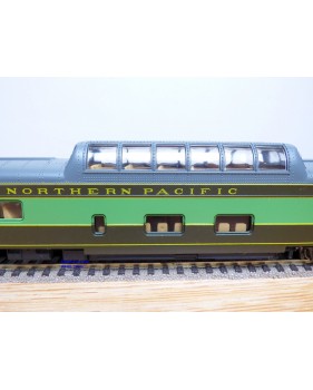 RIVAROSSI  2764, voiture panoramique ( smooth side vista dome )  N°  557   Northern Pacific (  NP )    neuf  BO 