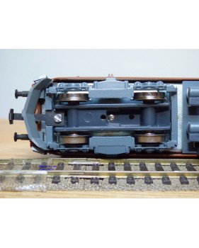 HAG   241  ,  Motrice double BoBo BoBo  Ae 8/8  BLS   2 moteurs BO