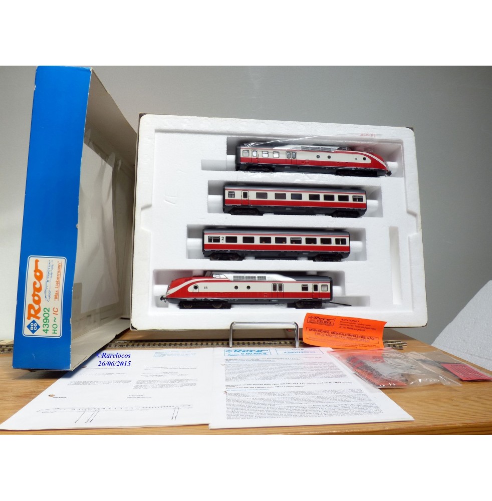 ROCO  pour Märklin 43902, Rame Intercity  (ex TEE)  série ( Br ) VT 11.5 "  Max Lierbermann "  DR  BO