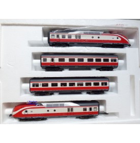 ROCO  pour Märklin 43902, Rame Intercity  (ex TEE)  série ( Br ) VT 11.5 "  Max Lierbermann "  DR  BO