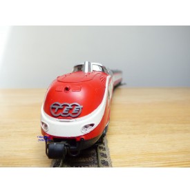 ROCO  pour Märklin 43902, Rame Intercity  (ex TEE)  série ( Br ) VT 11.5 "  Max Lierbermann "  DR  BO