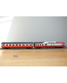 ROCO  pour Märklin 43902, Rame Intercity  (ex TEE)  série ( Br ) VT 11.5 "  Max Lierbermann "  DR  BO
