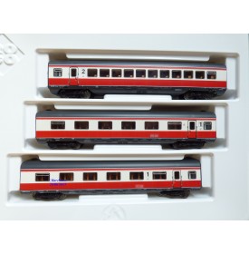 ROCO  pour Märklin 43905, extension de 3 voitures  rame IC (ex TEE)  série ( Br ) VT 11.5 "  Max Lierbermann "  DR  BO
