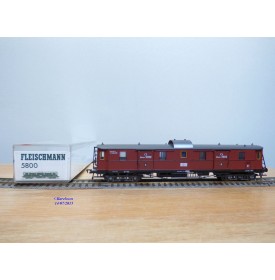   FLEISCHMANN 5800,   fourgon à bagages à guérite centrale type Gas 8451  KPEV  BO