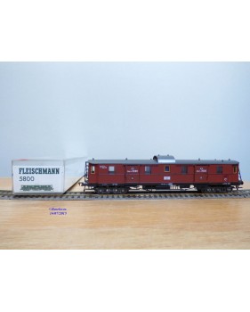   FLEISCHMANN 5800,   fourgon à bagages à guérite centrale type Gas 8451  KPEV  BO