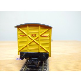 ELECTROTREN  1301,  wagon couvert    RENFE   BO