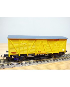 ELECTROTREN  1301,  wagon couvert    RENFE   BO