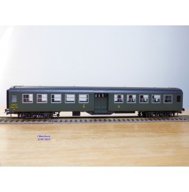ROCO 4222B,   voiture banlieue type Btmyp dite Bruhat  2 Cl. SNCF BO