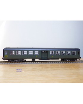 ROCO 4222B,   voiture banlieue type Btmyp dite Bruhat  2 Cl. SNCF BO