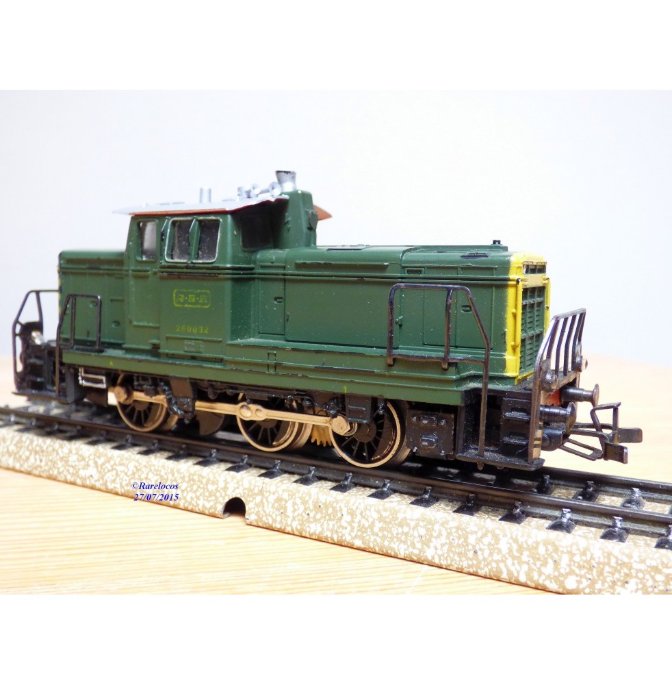 MÄRKLIN 3581 Loco diesel Br 221 DB BO